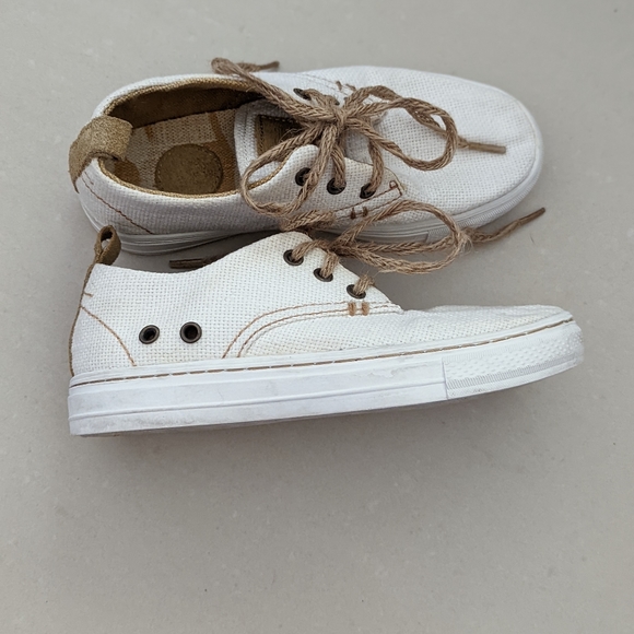 Zara Other - Zara Kids Canvas Topsider Sneaker Size 5